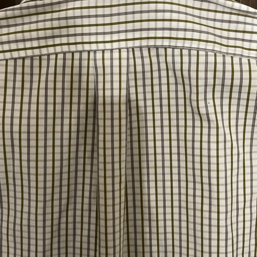 Banana Republic Men's Olive and White Checkered Shirt size small